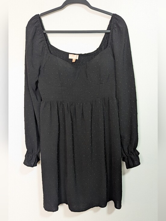 Charmed Hearts Dresses & Skirts - Charmed Hearts Size L Black Swiss Dot Babydoll Dress Long Sleeve Smocked Back